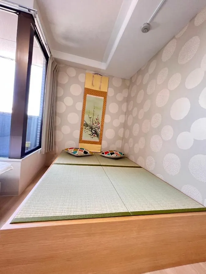 大阪旅・四葉　 Apartment 0*, Osaka Japan